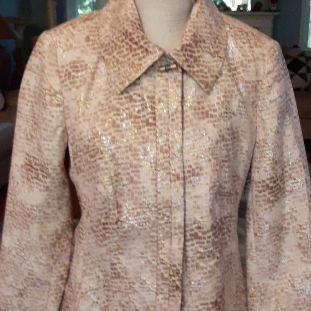 Fully lined jacket, gold Chico's